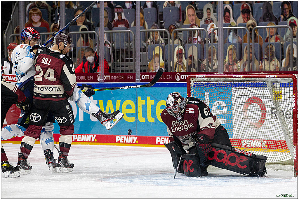 PENNY DEL;  Koelner Haie - ERC Ingolstadt; Koeln, 01.04.2021